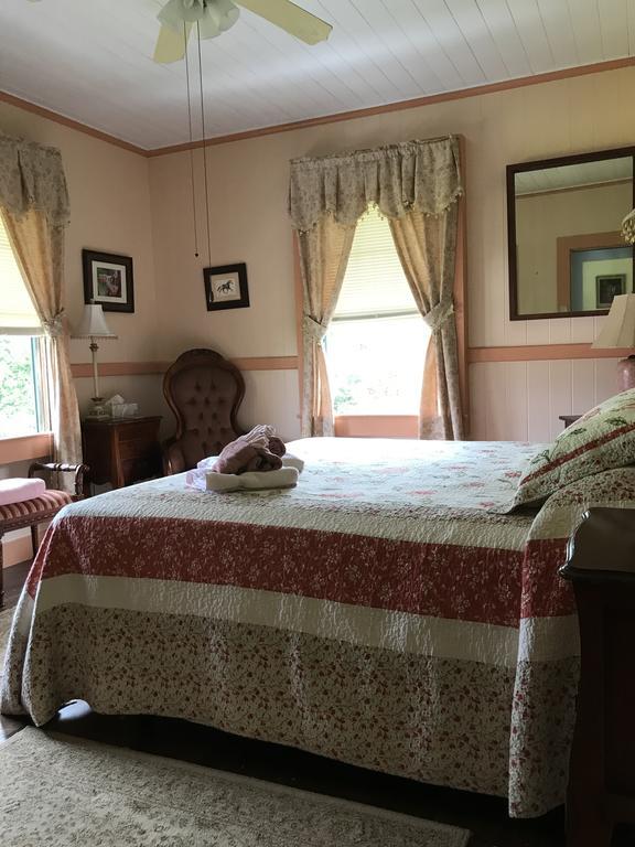 Maureen'S Bed And Breakfast ฮิโล ภายนอก รูปภาพ