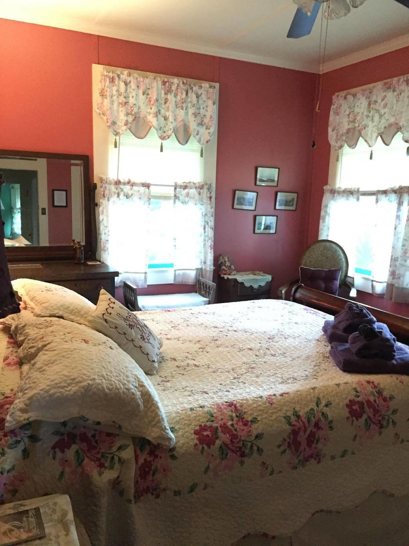 Maureen'S Bed And Breakfast ฮิโล ภายนอก รูปภาพ